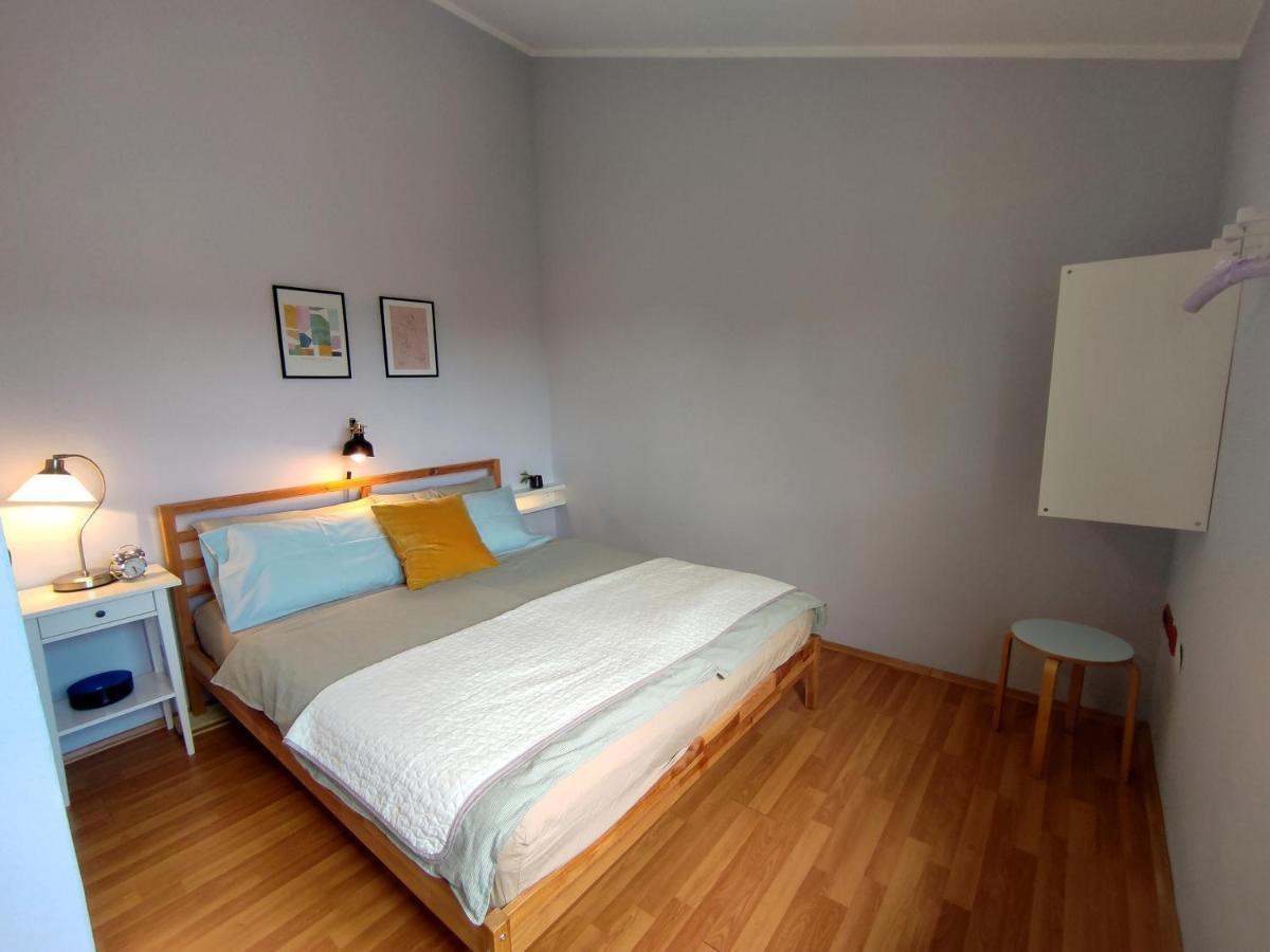 Apartment For Two 200M From The Beach Pula Exterior photo